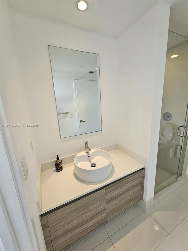 121 NE 34 St, Unit 2511, Miami, FL 33137 Photo