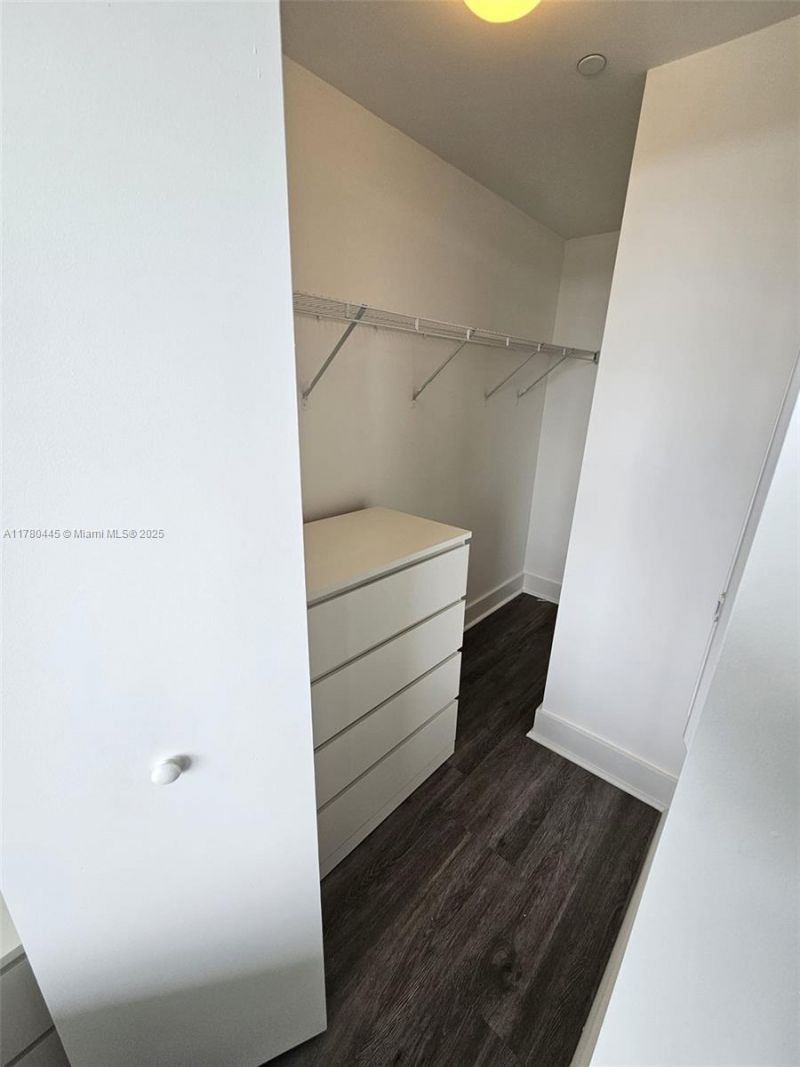 121 NE 34 St, Unit 2511, Miami, FL 33137 Photo