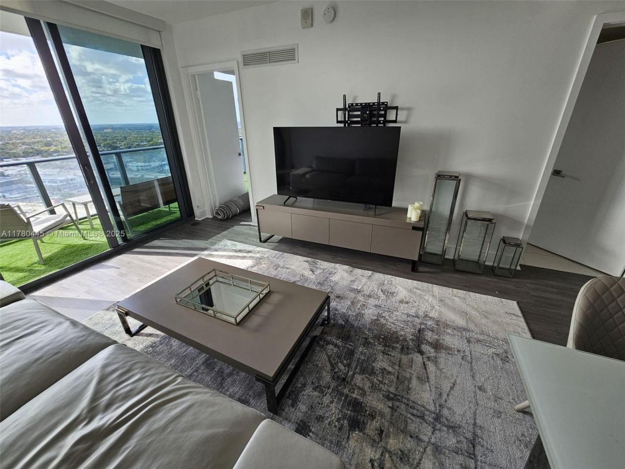 121 NE 34 St, Unit 2511, Miami, FL 33137 Photo