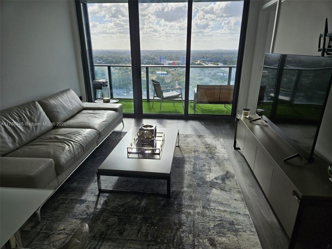 121 NE 34 St, Unit 2511, Miami, FL 33137 Photo