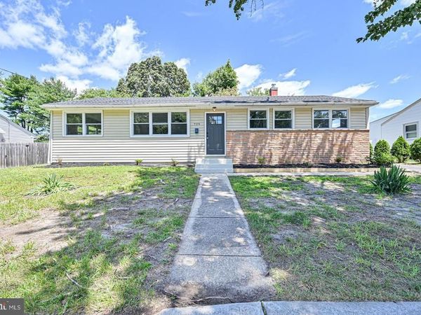 729 BENTLEY ROAD, LINDENWOLD, NJ 08021