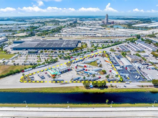 12200 NW South River Dr, Medley, FL 33178