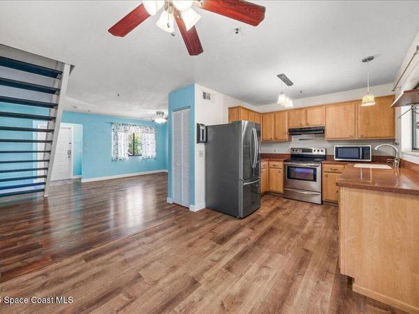 7817 Shadowood Drive, Unit 210, Melbourne, FL 32904