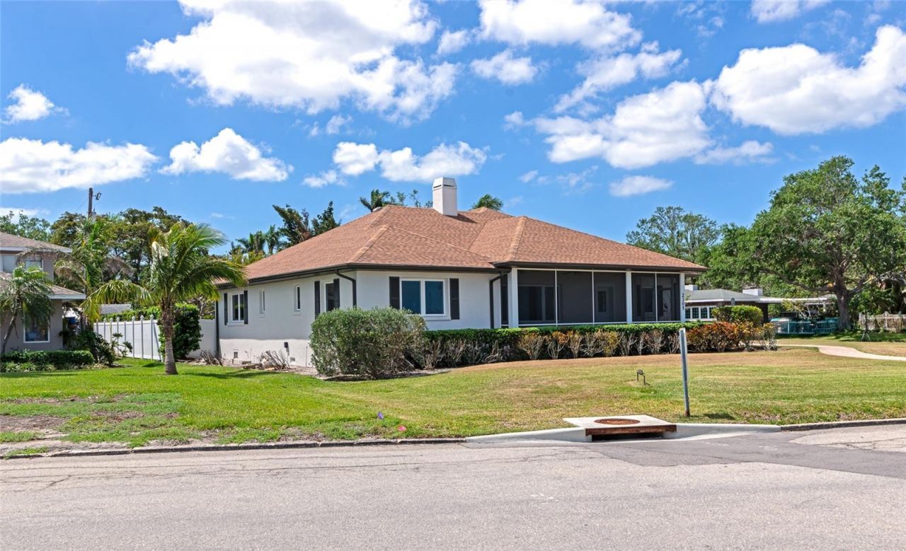 2305 Riverview Boulevard, Bradenton, FL 34205 Photo