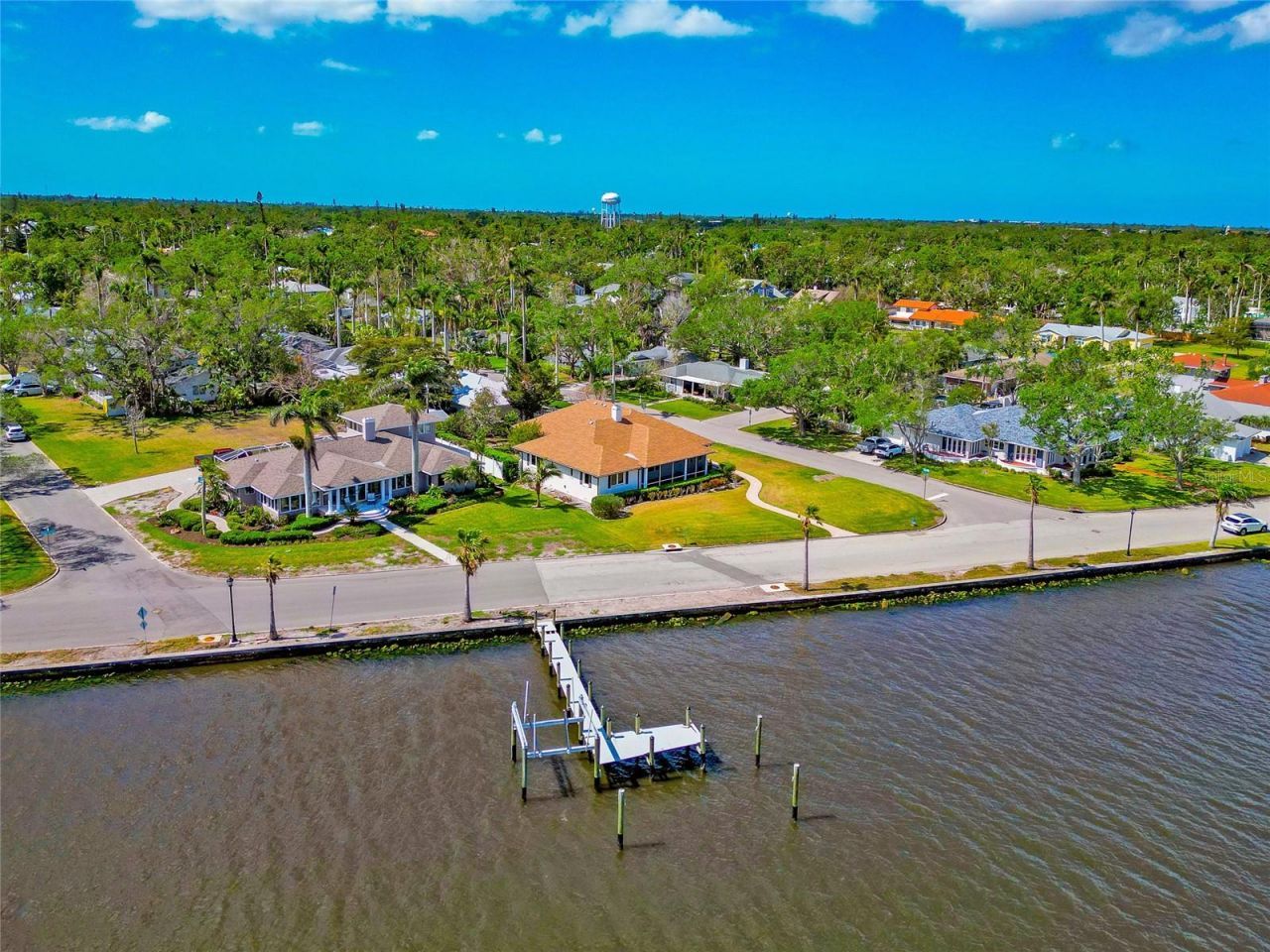 2305 Riverview Boulevard, Bradenton, FL 34205 Photo