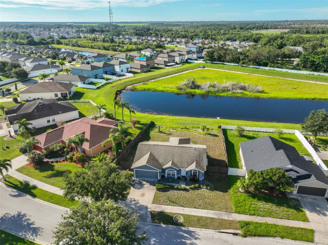 10540 Carloway Hills Drive, Wimauma, FL 33598 Photo