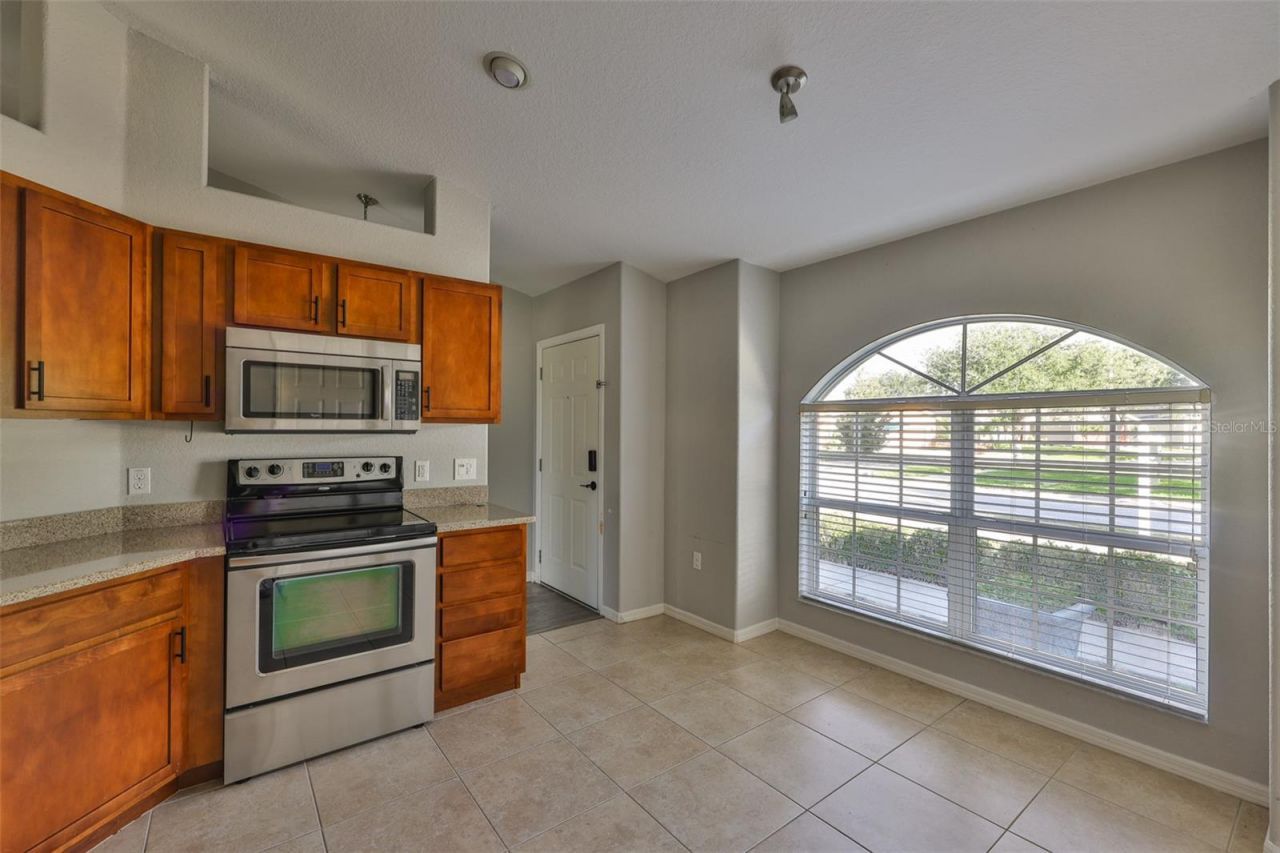 10540 Carloway Hills Drive, Wimauma, FL 33598 Photo