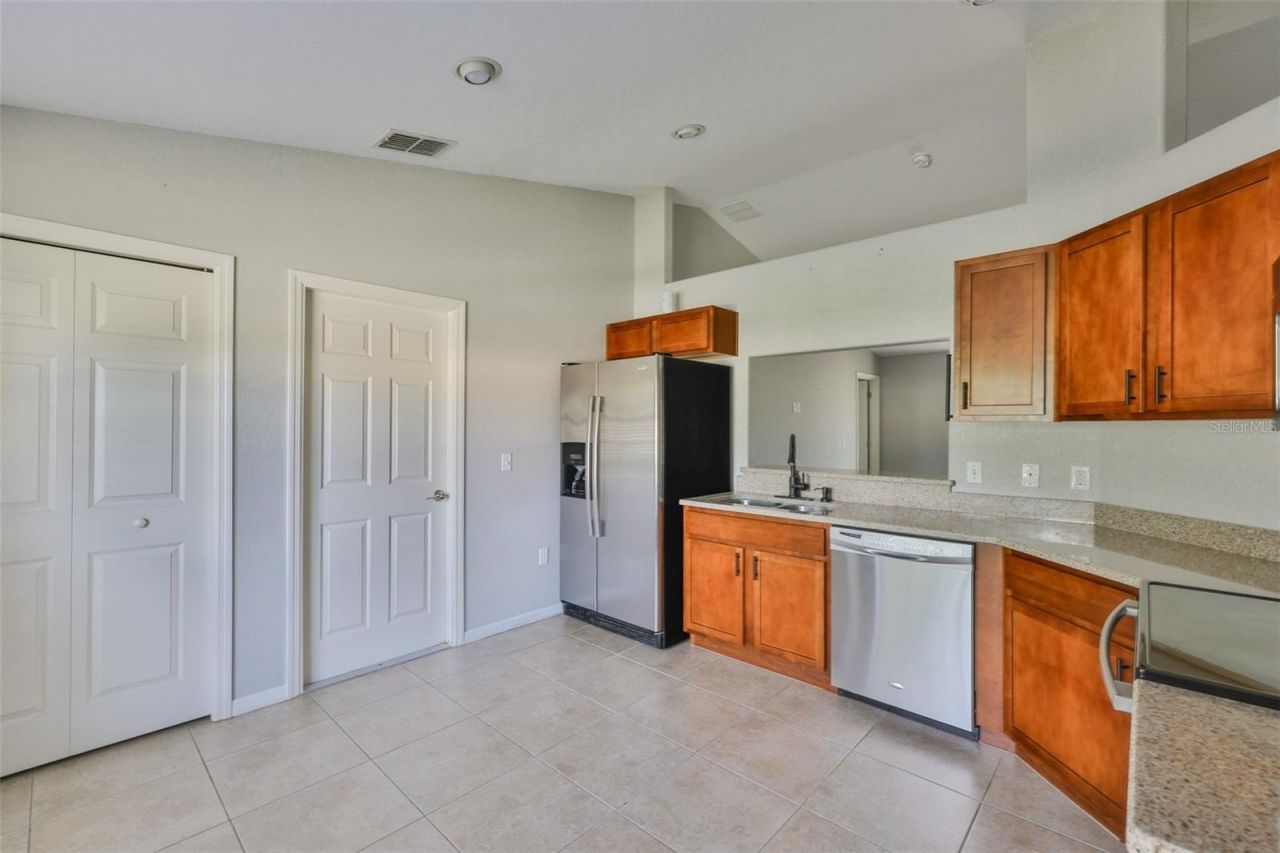 10540 Carloway Hills Drive, Wimauma, FL 33598 Photo
