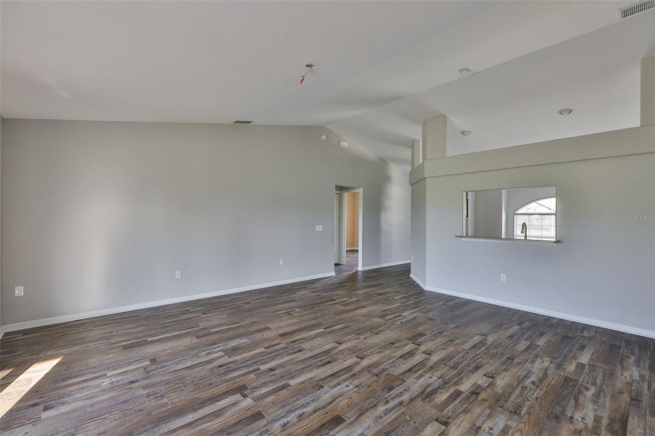 10540 Carloway Hills Drive, Wimauma, FL 33598 Photo