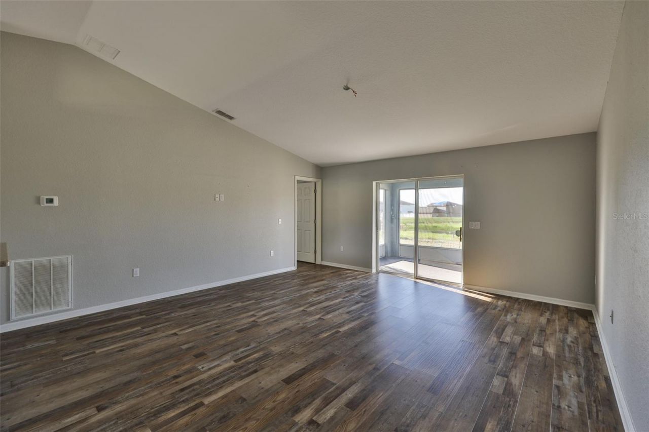 10540 Carloway Hills Drive, Wimauma, FL 33598 Photo