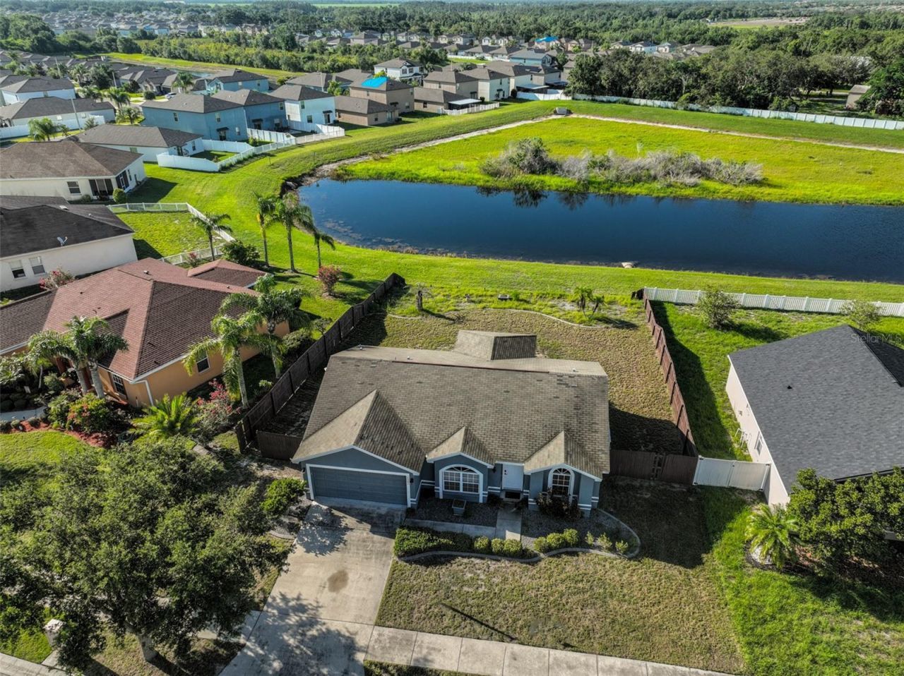 10540 Carloway Hills Drive, Wimauma, FL 33598 Photo