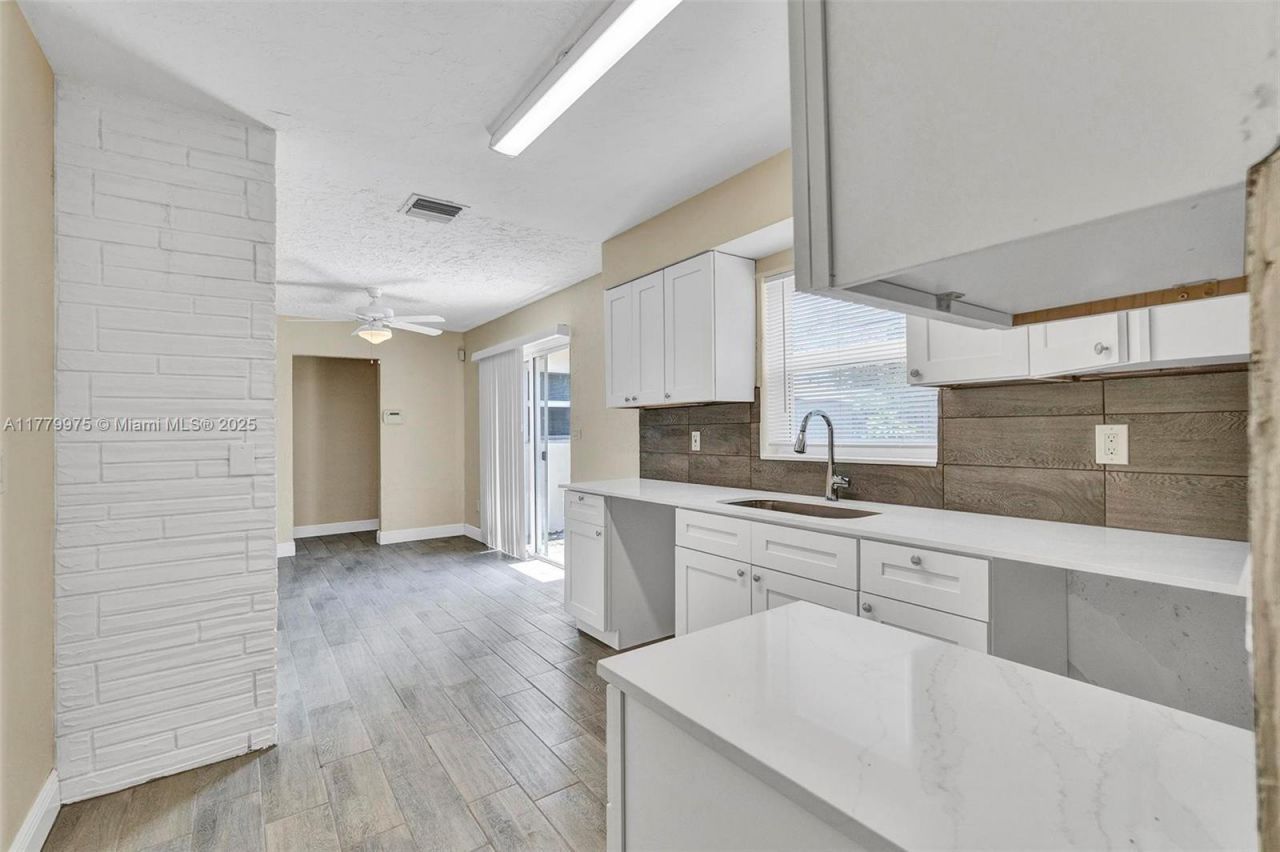 3830 NW 7th Ct, Lauderhill, FL 33311 Photo