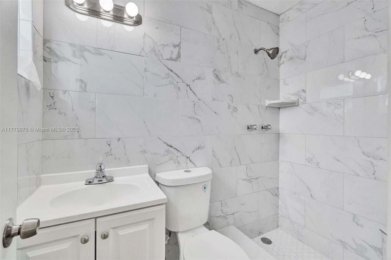 3830 NW 7th Ct, Lauderhill, FL 33311 Photo