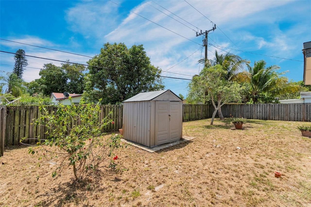 3830 NW 7th Ct, Lauderhill, FL 33311 Photo