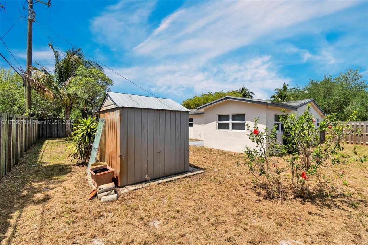 3830 NW 7th Ct, Lauderhill, FL 33311 Photo