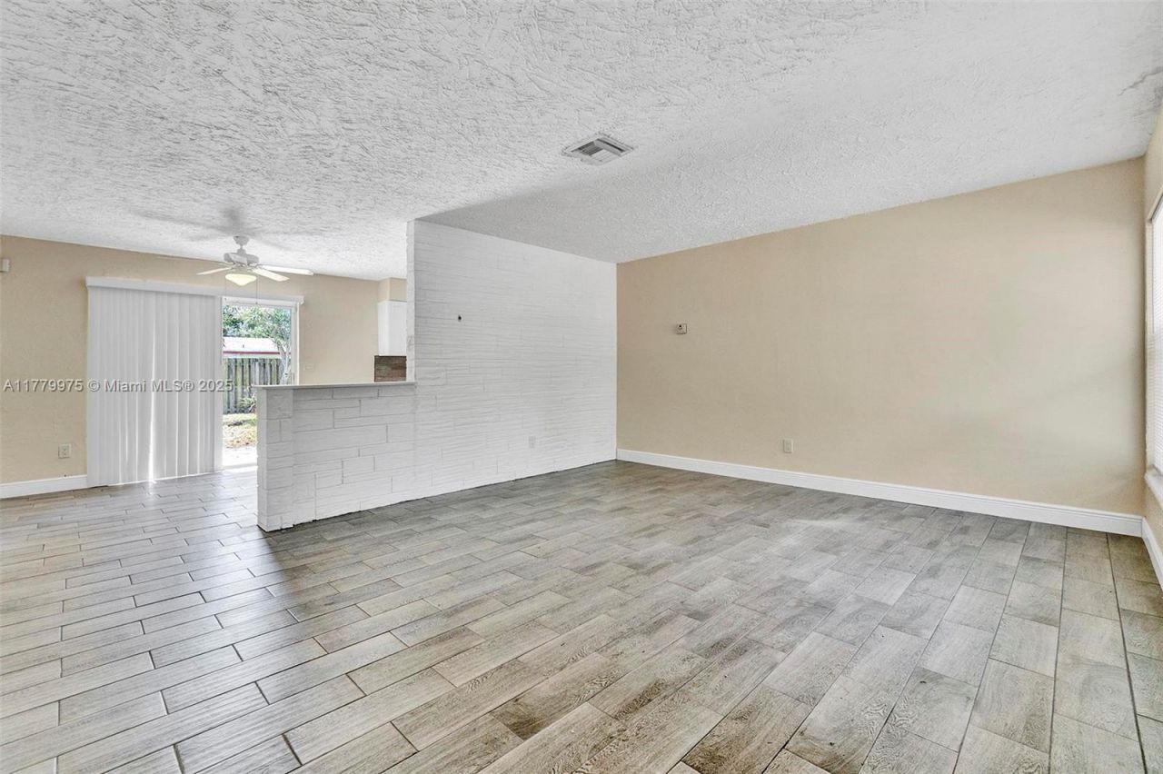 3830 NW 7th Ct, Lauderhill, FL 33311 Photo