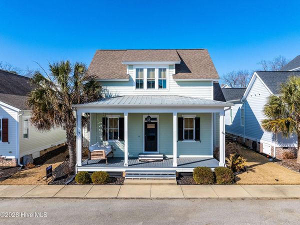 65 Oglethorpe Avenue, Clayton, NC 27527