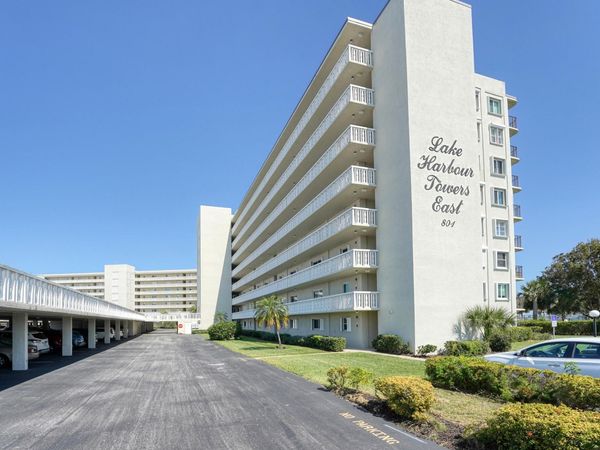 801 Lake Shore Drive, Unit 112, Lake Park, FL 33403
