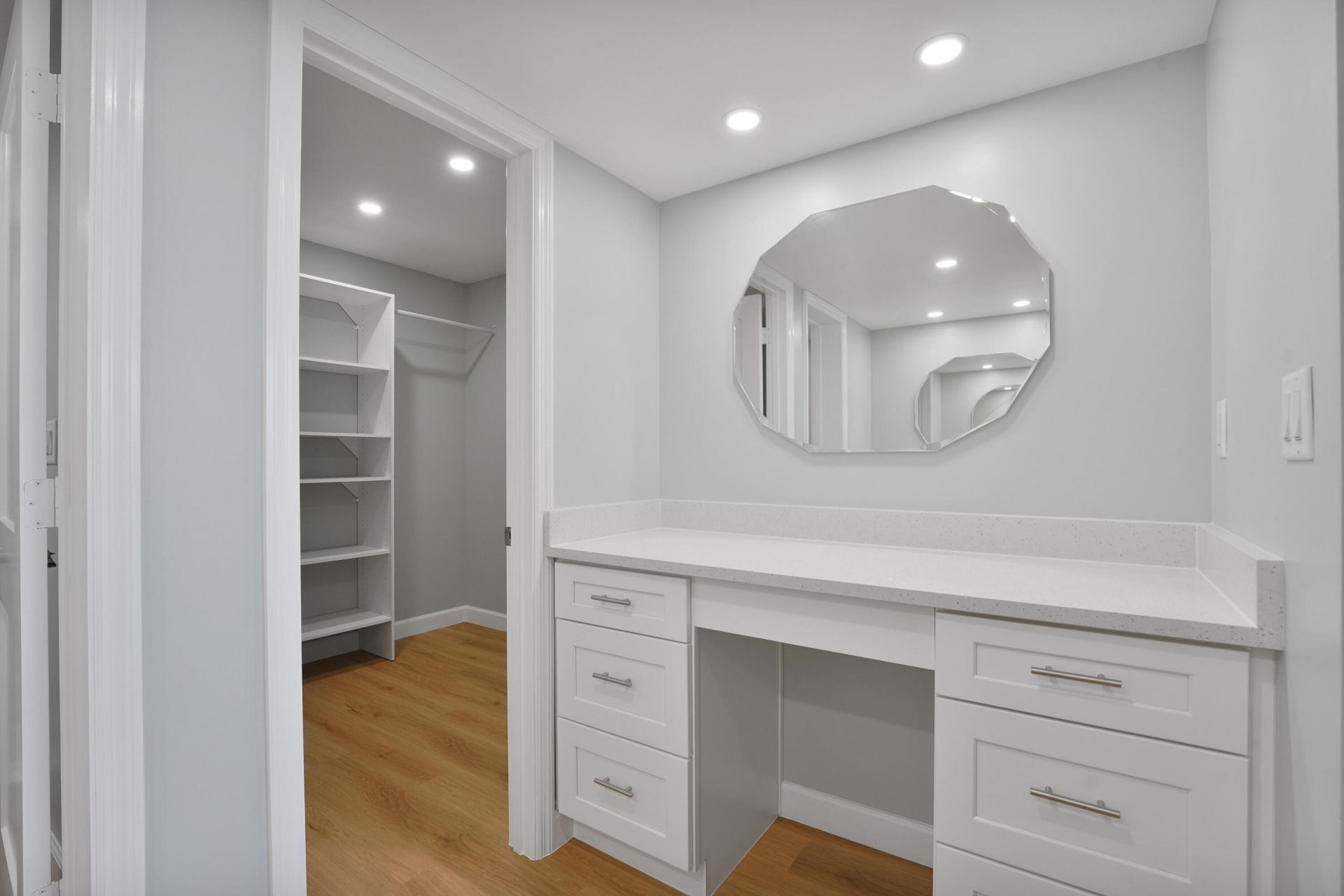 801 Lake Shore Drive, Unit 112, Lake Park, FL 33403 Photo