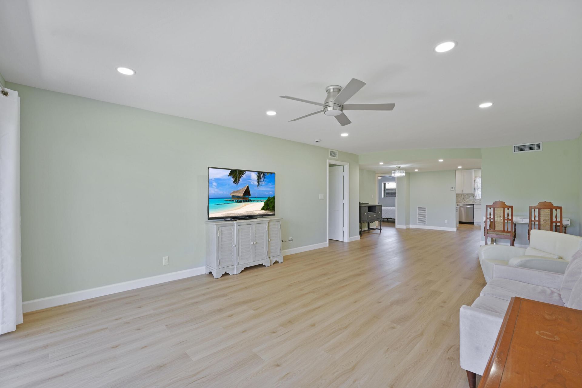 801 Lake Shore Drive, Unit 112, Lake Park, FL 33403 Photo