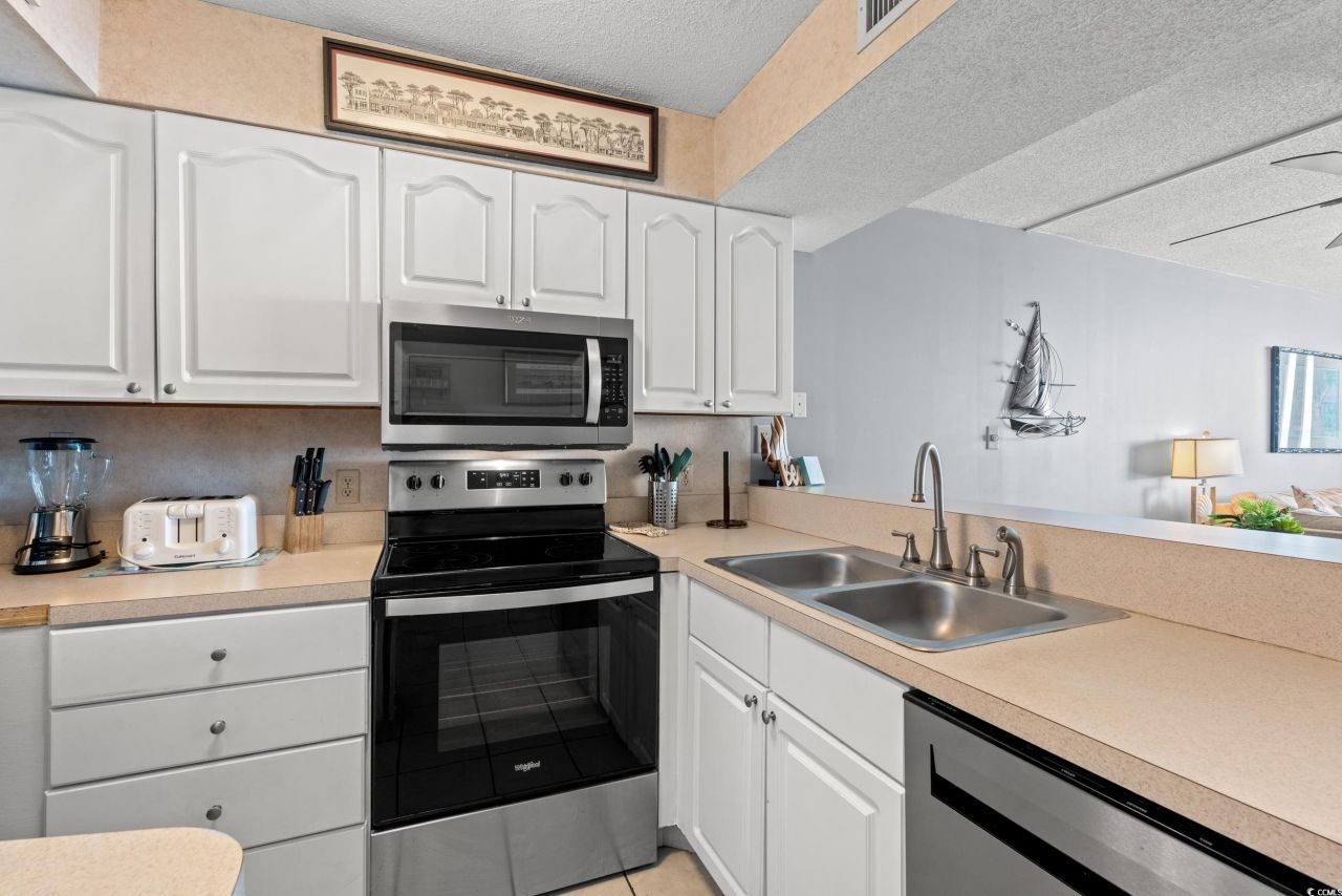 9400 Shore Dr. Photo 13