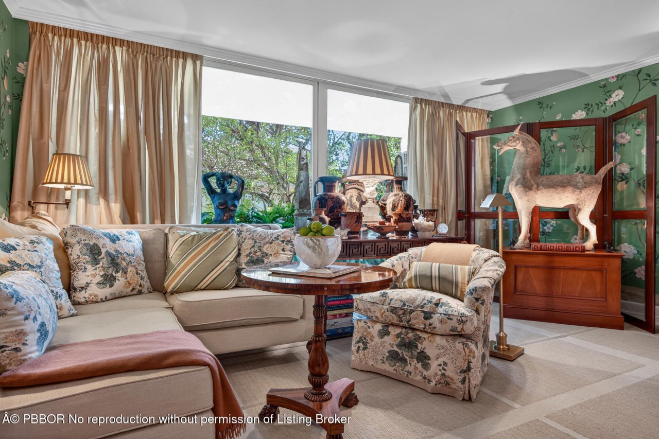 434 Chilean Avenue, Unit 2B, Palm Beach, FL 33480 Photo