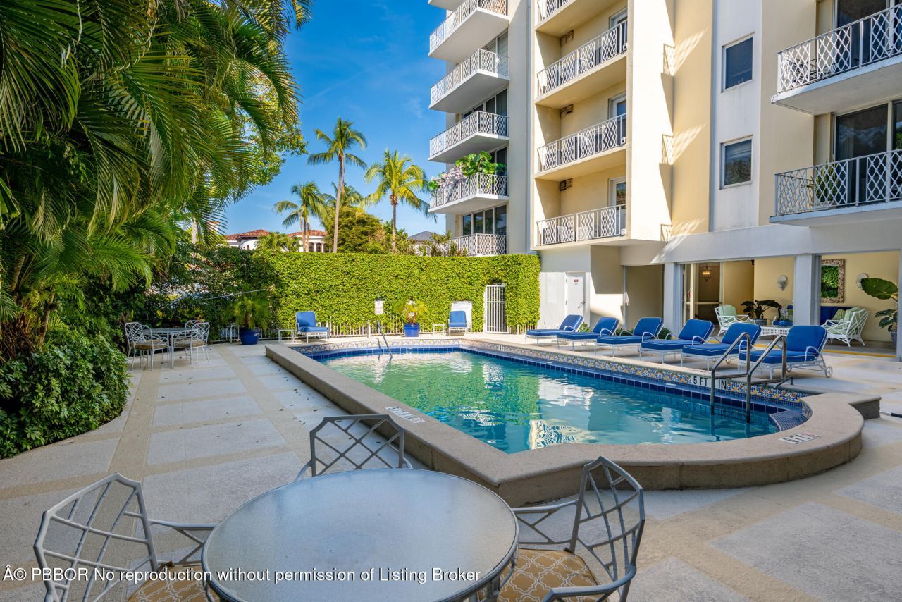 434 Chilean Avenue, Unit 2B, Palm Beach, FL 33480 Photo