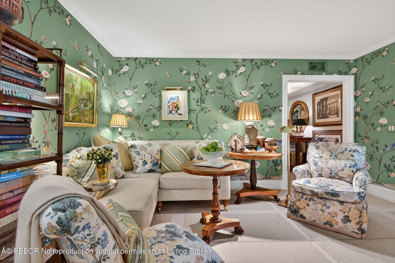 434 Chilean Avenue, Unit 2B, Palm Beach, FL 33480 Photo