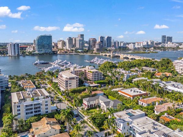 434 Chilean Avenue, Unit 2b, Palm Beach, FL 33480