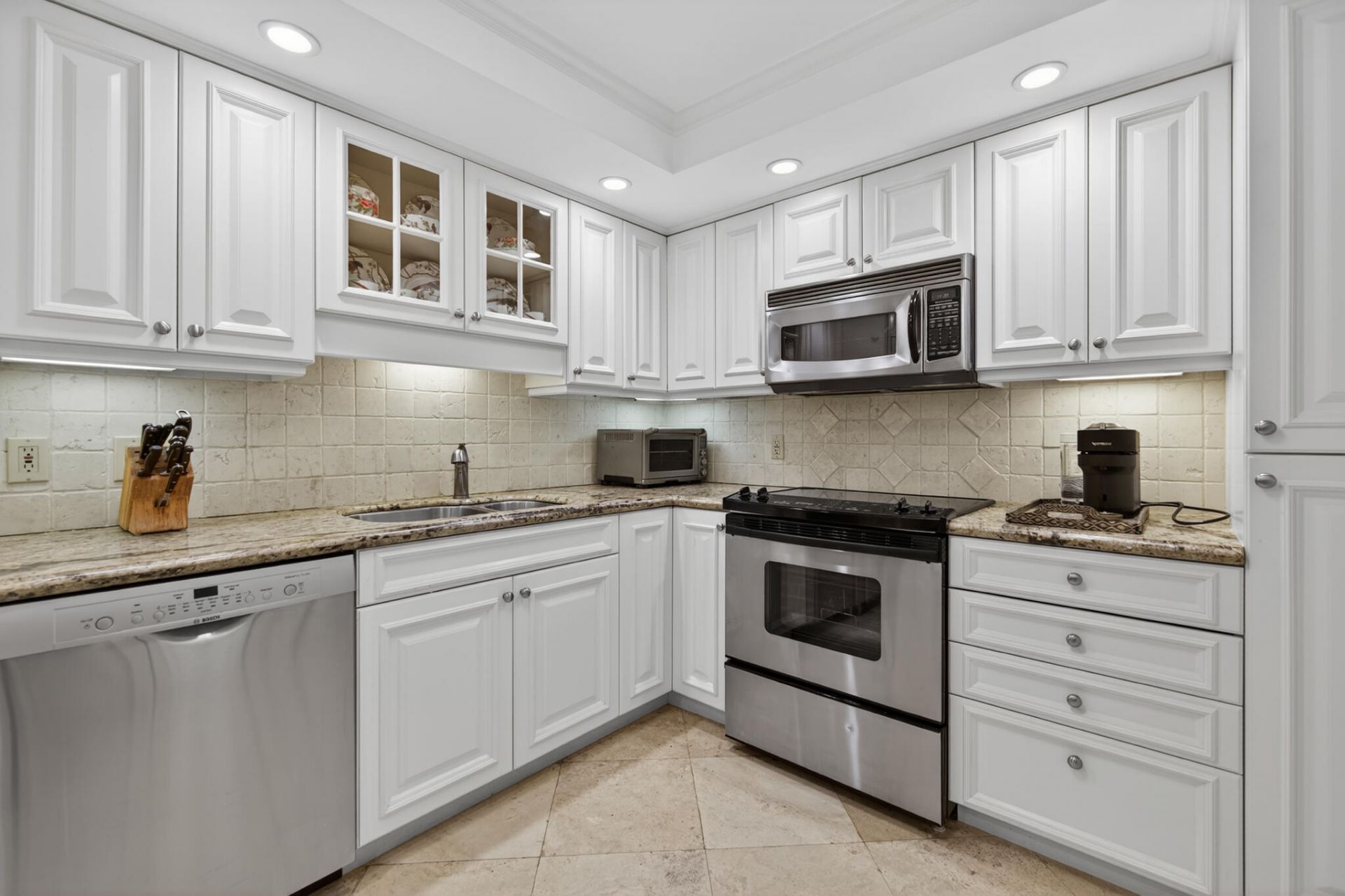 434 Chilean Avenue, Unit 2b, Palm Beach, FL 33480 Photo