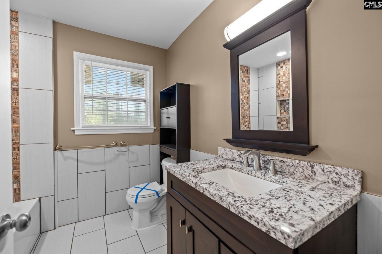 7819 Charles Towne Drive Photo 17