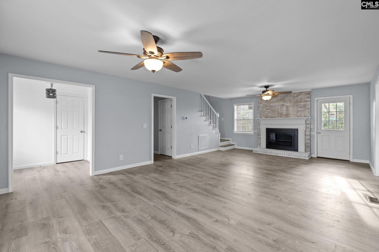 7819 Charles Towne Drive Photo 5