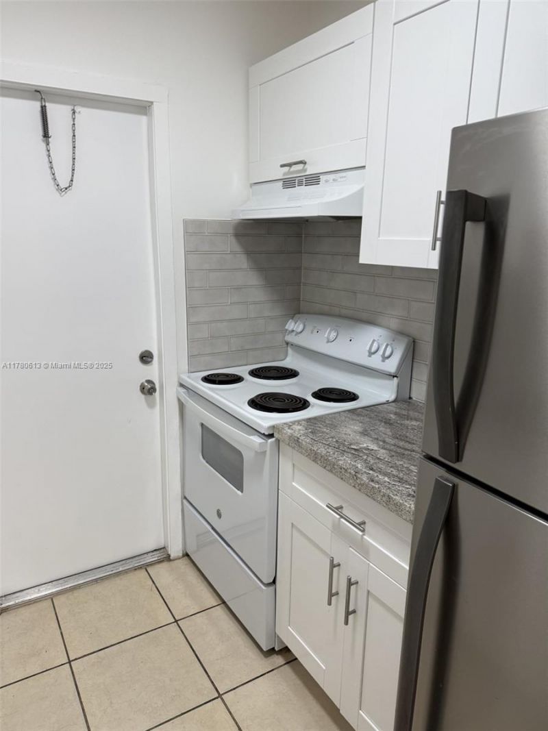 1895 Venice Park Dr, Unit 2A, North Miami, FL 33181 Photo