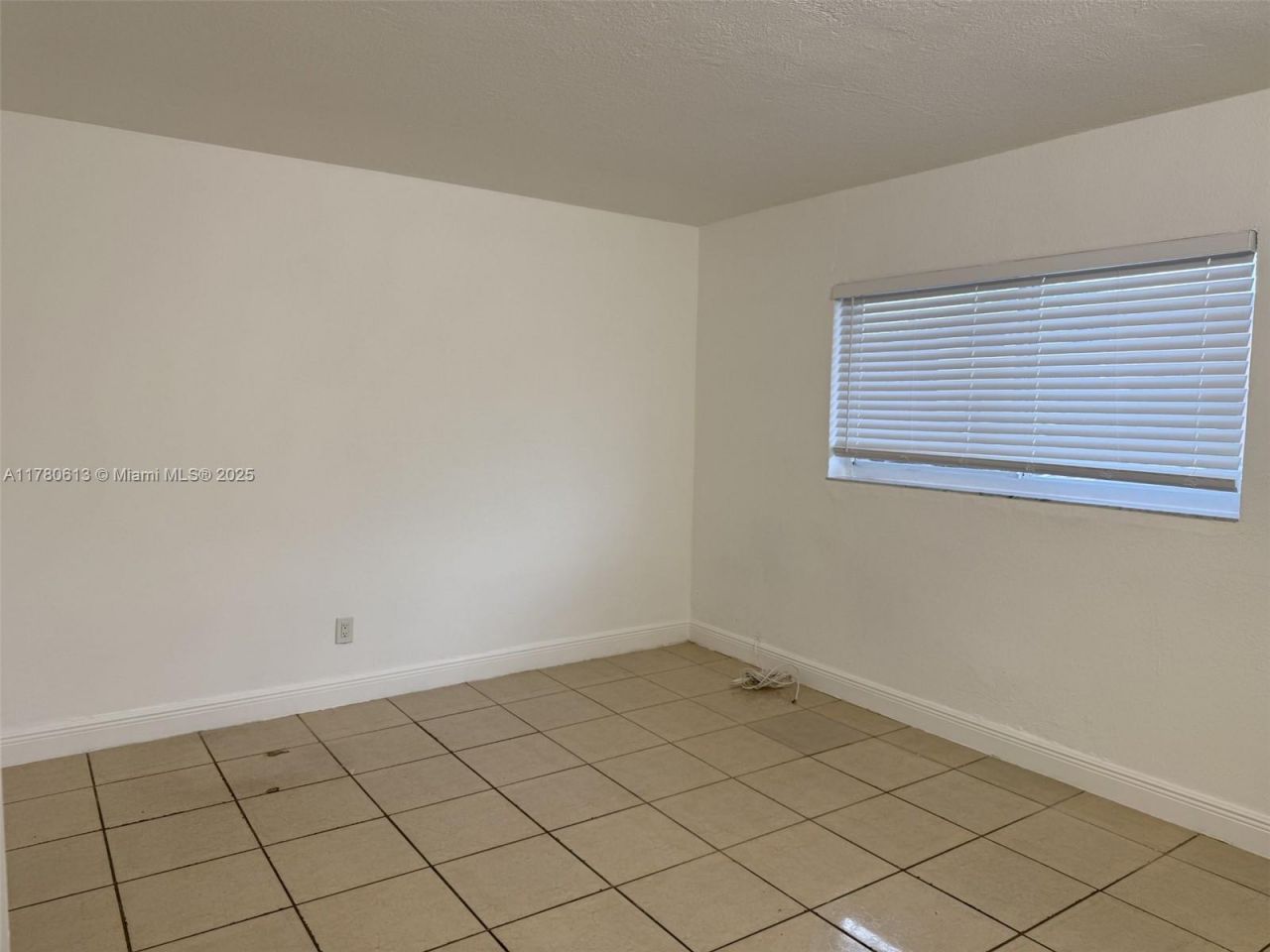 1895 Venice Park Dr, Unit 2A, North Miami, FL 33181 Photo