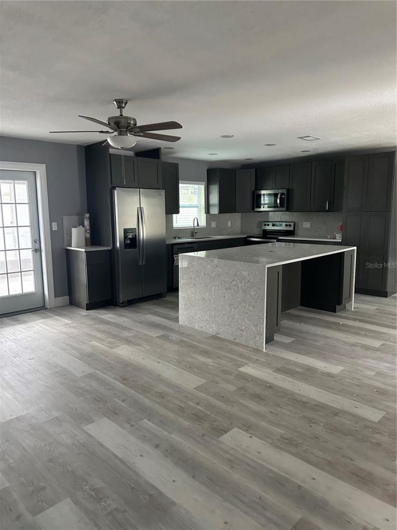 11096 117th Way, Seminole, FL 33778 Photo