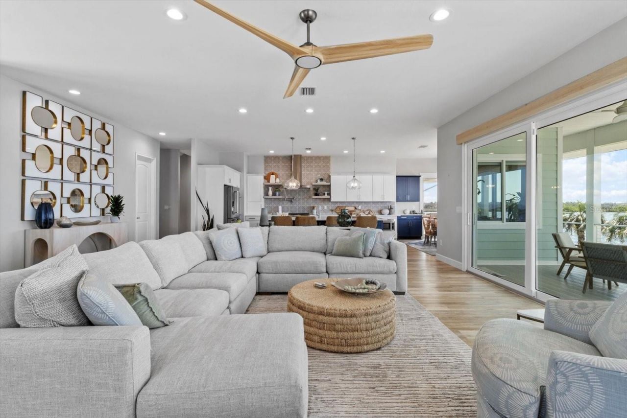 12010 W Bayshore Drive, Crystal River, FL 34429 Photo