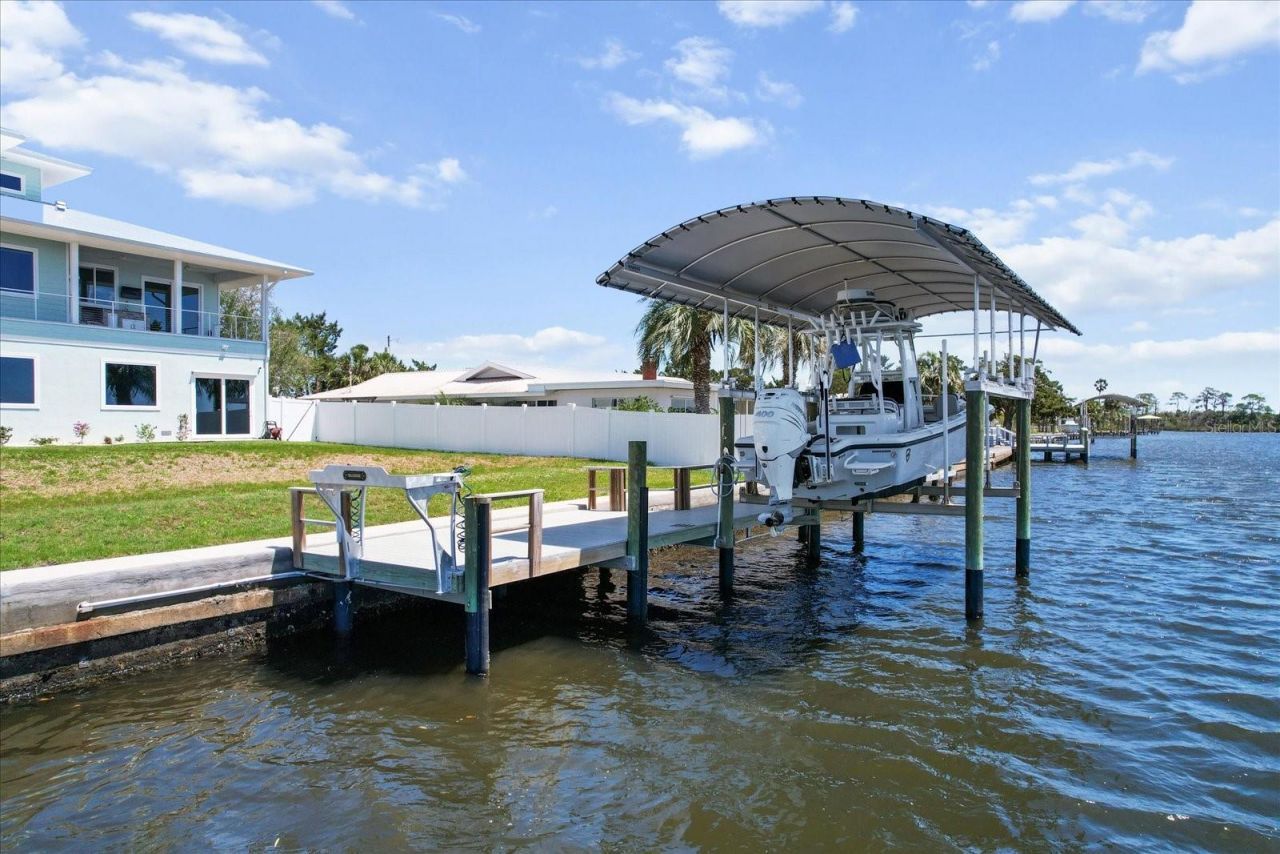 12010 W Bayshore Drive, Crystal River, FL 34429 Photo