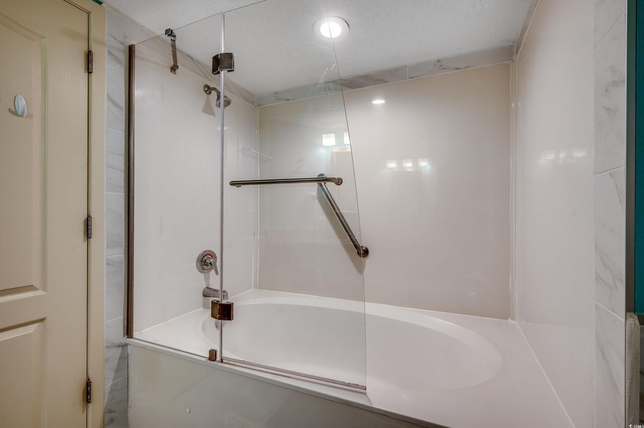 2504 N Ocean Blvd. Photo 13