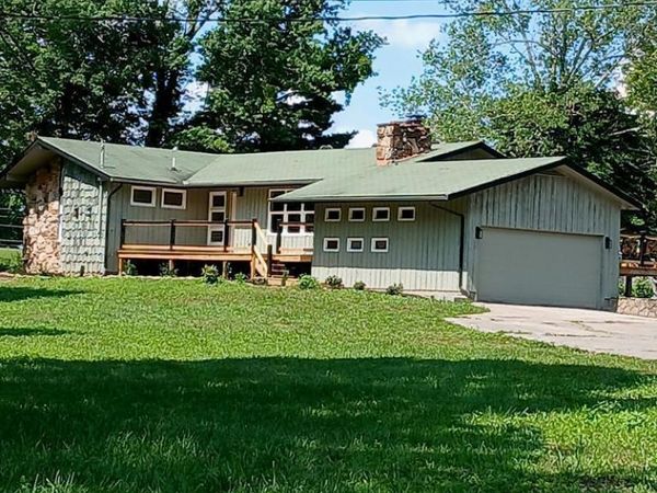 395 Church St, Spencer, TN 38585