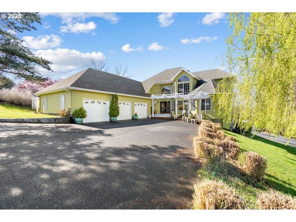 300 GOLF COURSE RD, Echo, OR 97826