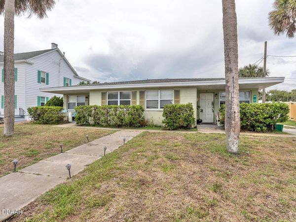 927 N Grandview Avenue, Daytona Beach, FL 32118