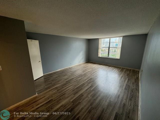 230 174th St, Unit 814, Sunny Isles Beach, FL 33160 Photo