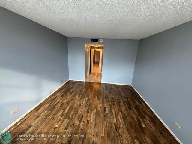 230 174th St, Unit 814, Sunny Isles Beach, FL 33160 Photo
