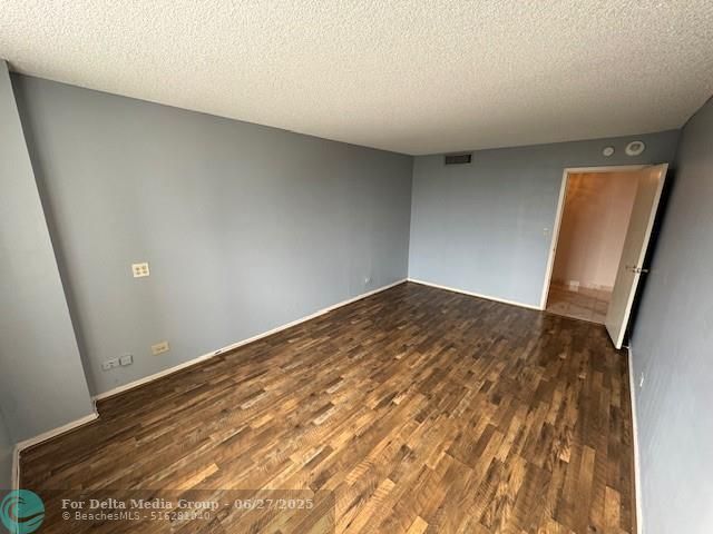 230 174th St, Unit 814, Sunny Isles Beach, FL 33160 Photo