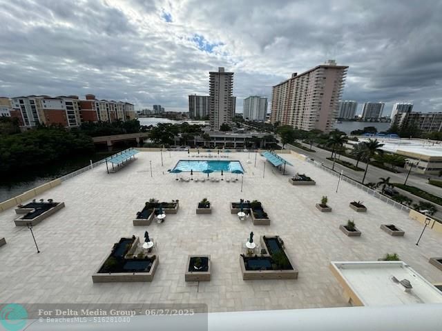 230 174th St, Unit 814, Sunny Isles Beach, FL 33160 Photo
