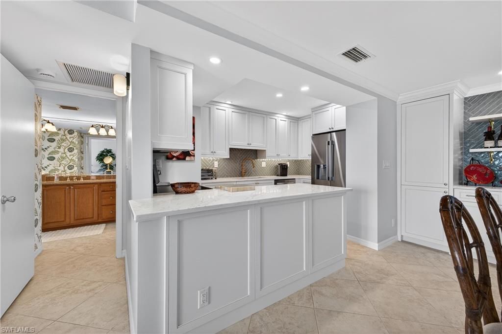 3443 Gulf Shore Blvd N, Unit 809, Naples, FL 34103 Photo