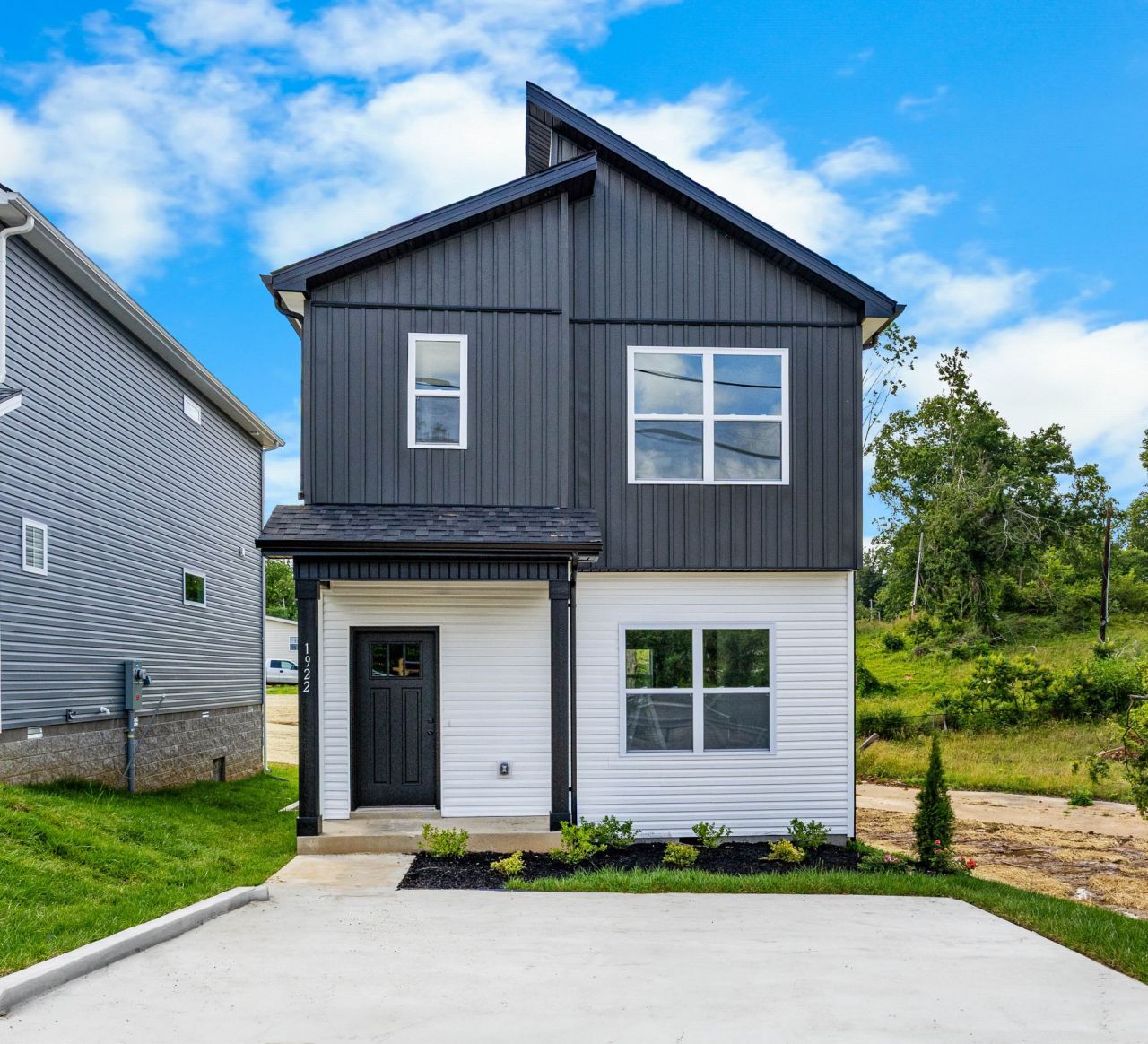 1922 Evans Rd, Clarksville, TN 37042 Main Photo