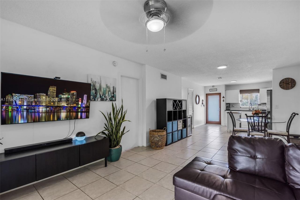 11651 Royal Palm Blvd, Unit 306, Coral Springs, FL 33065 Photo