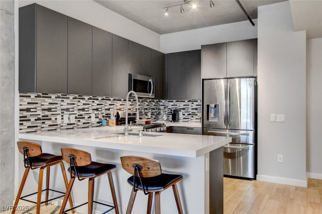353 E Bonneville Avenue, Unit 754, Las Vegas, NV 89101 Main Photo