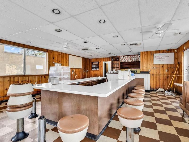 2924 E Main Street, Columbus, OH 43209 Photo 16